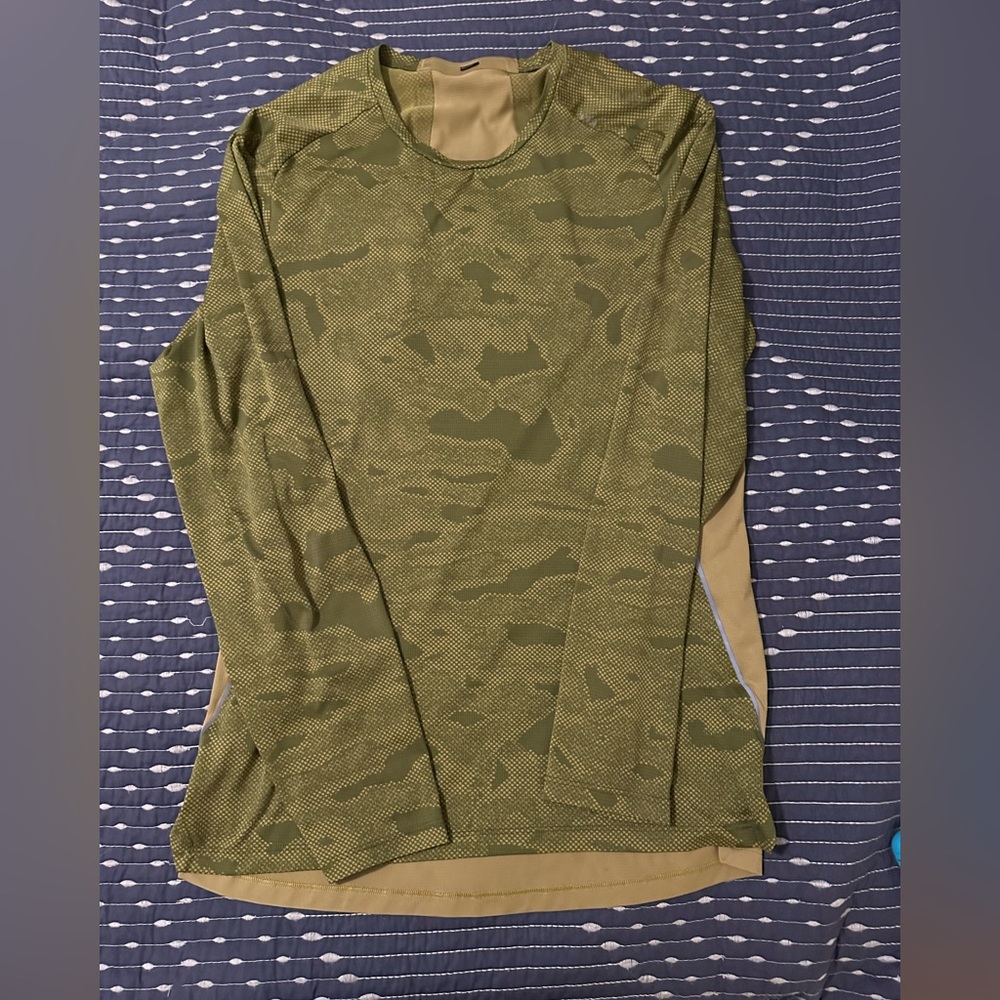 Lululemon Fast and Free Long sleeve shirt